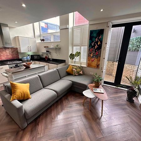 Stylish, Modern Apartment In Central London Kültér fotó