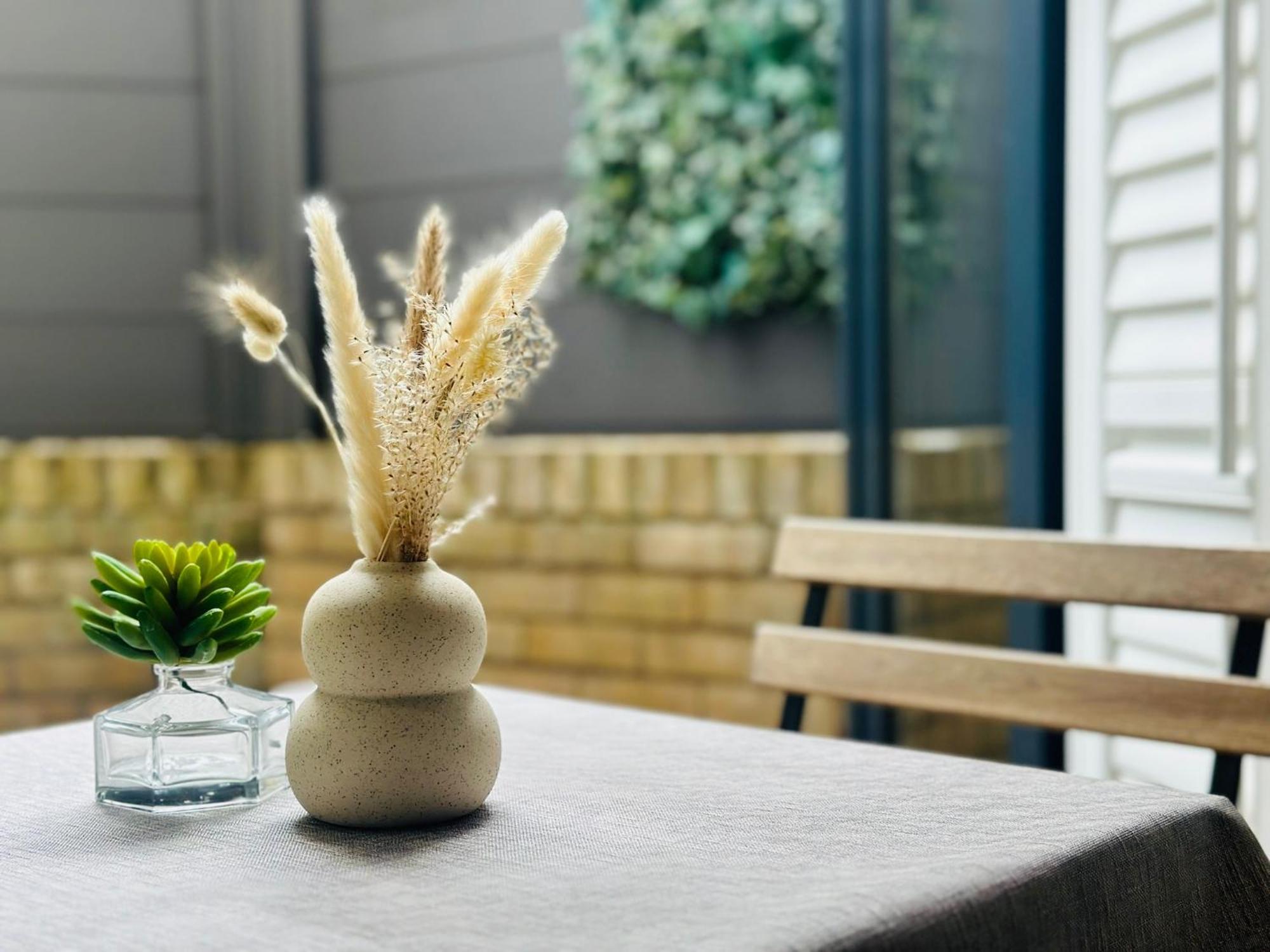 Stylish, Modern Apartment In Central London Kültér fotó
